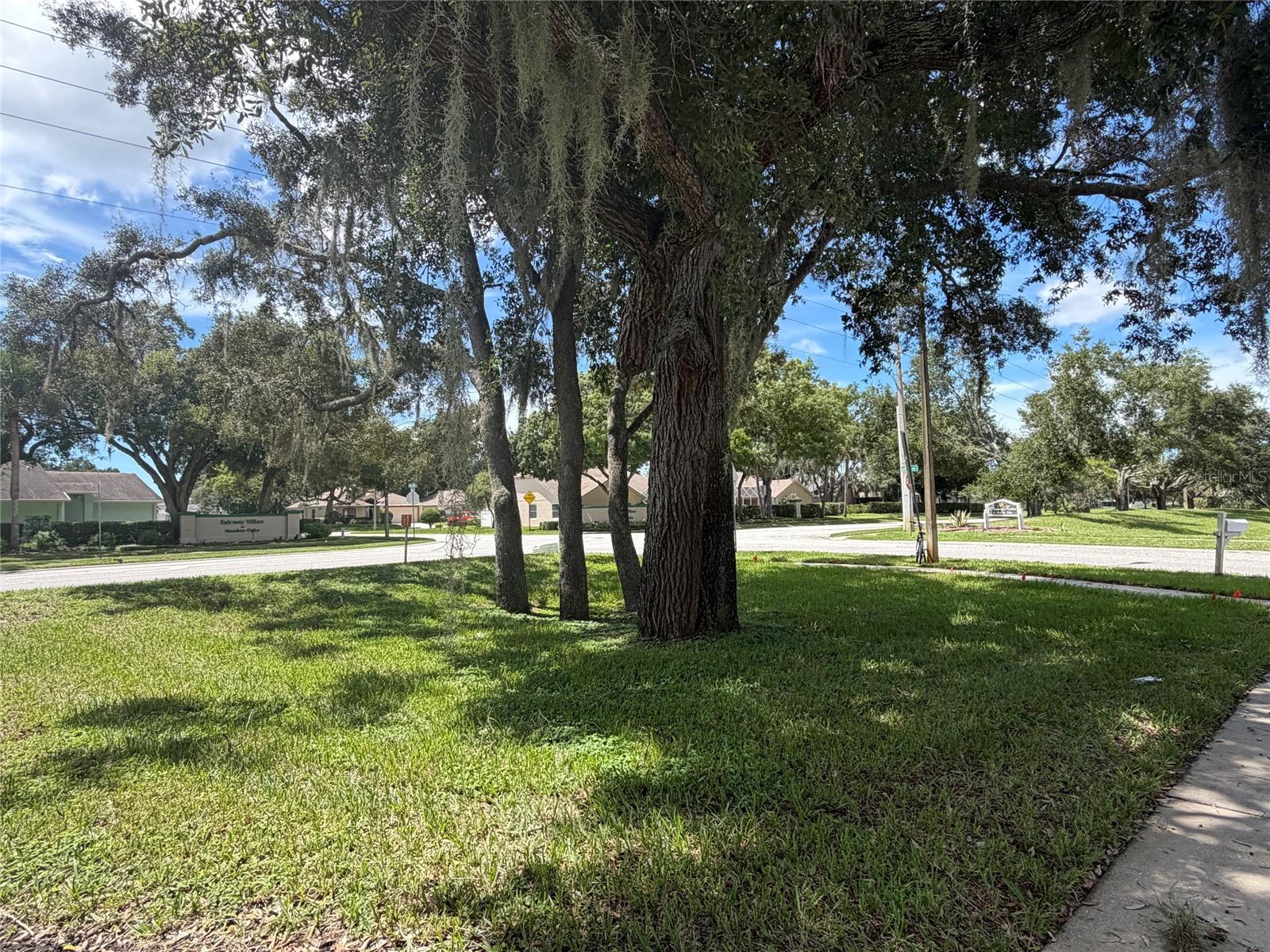 13315 GOLF RIDGE PL — photo 2