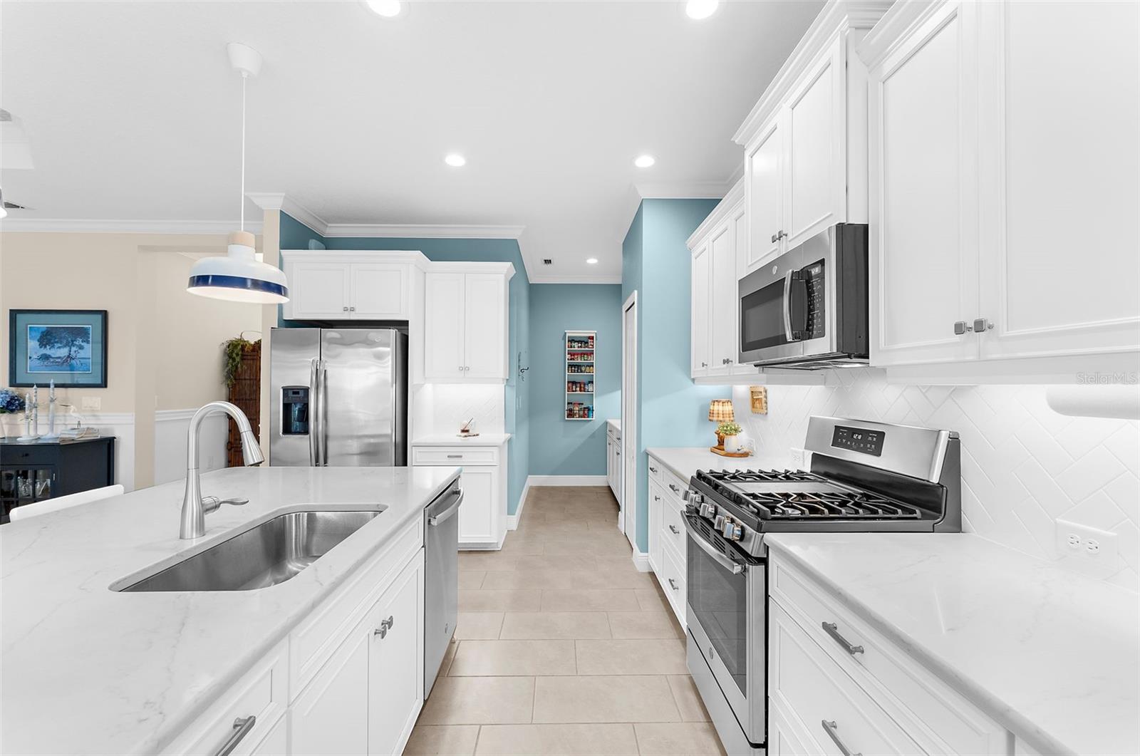 208 CAPRIANA CT — photo 18
