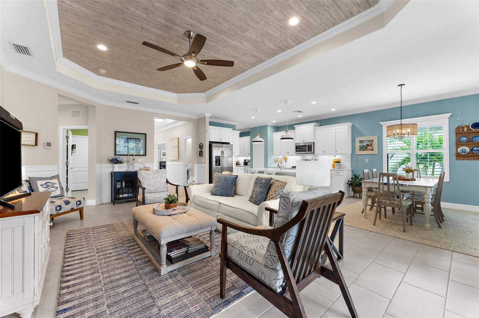 208 CAPRIANA CT — photo 14