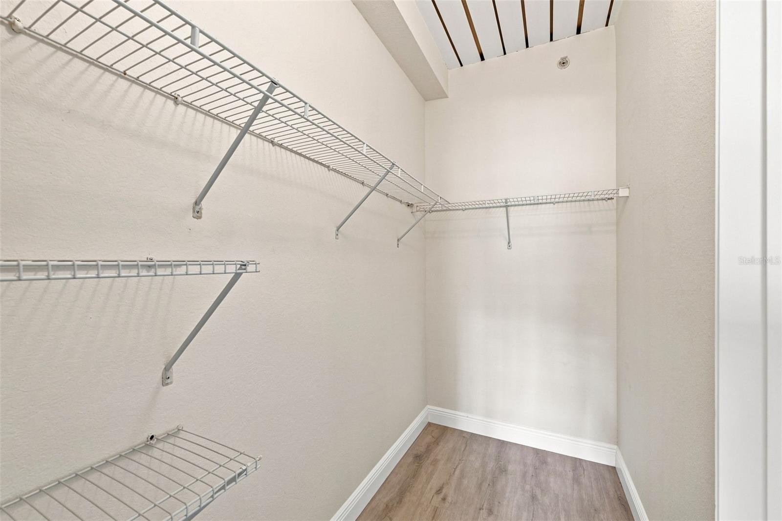 200 4TH AVE S #228 — photo 23