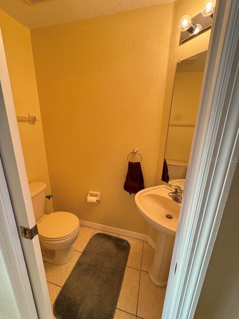 406 WINGATE CIR — photo 8
