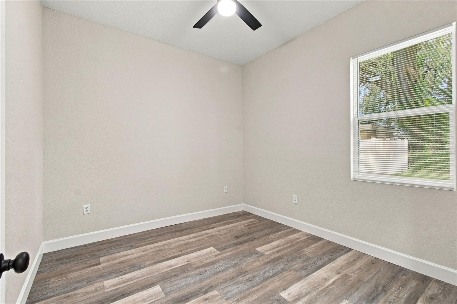 308 E DAMON ST — photo 12