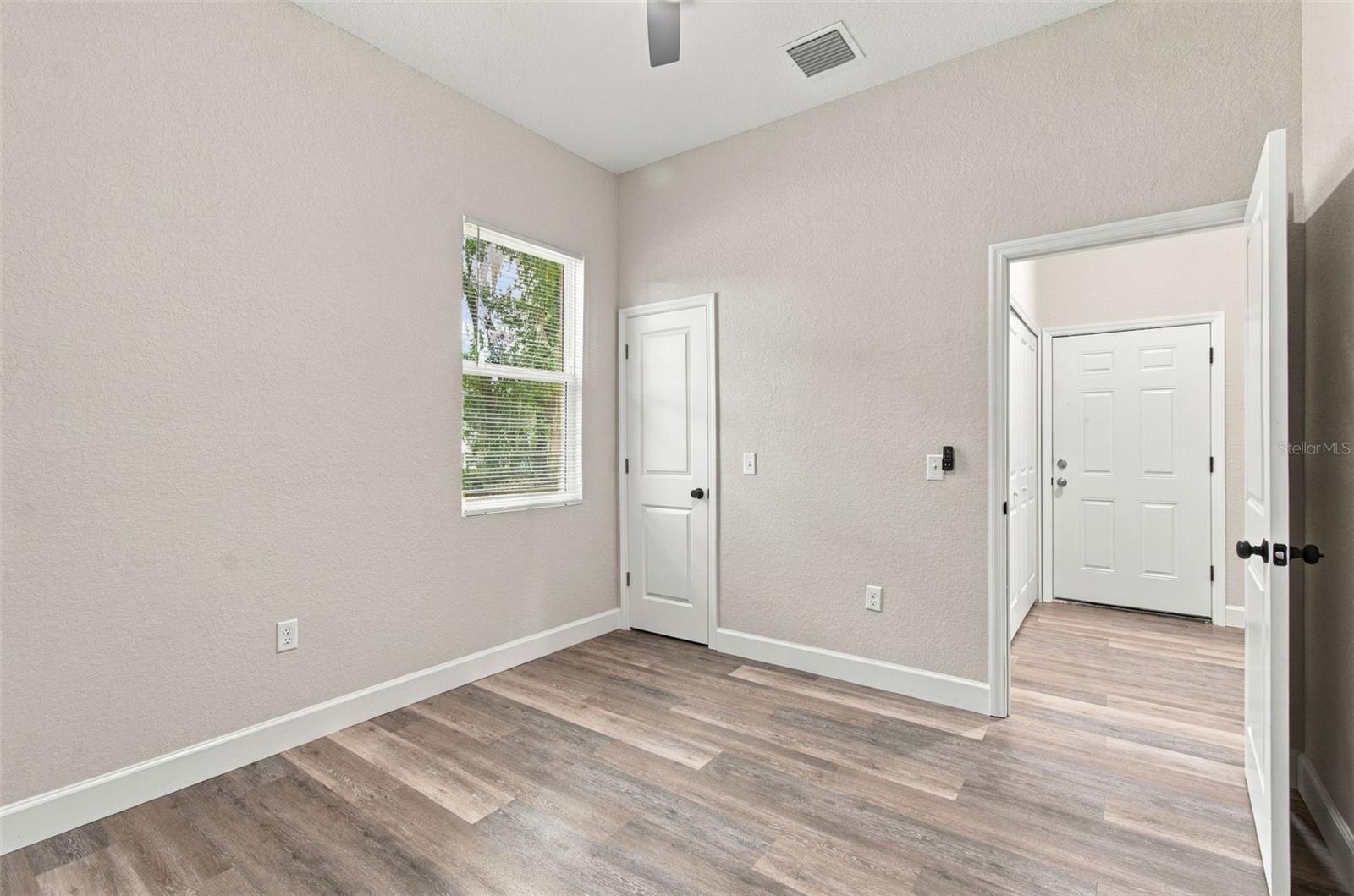 308 E DAMON ST — photo 11