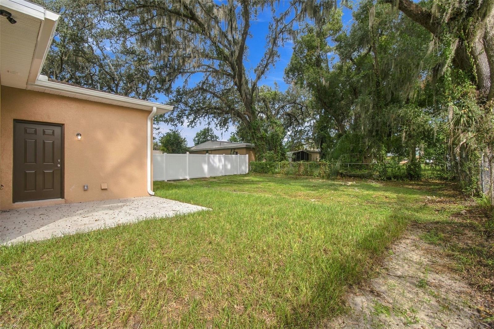 308 E DAMON ST — photo 8