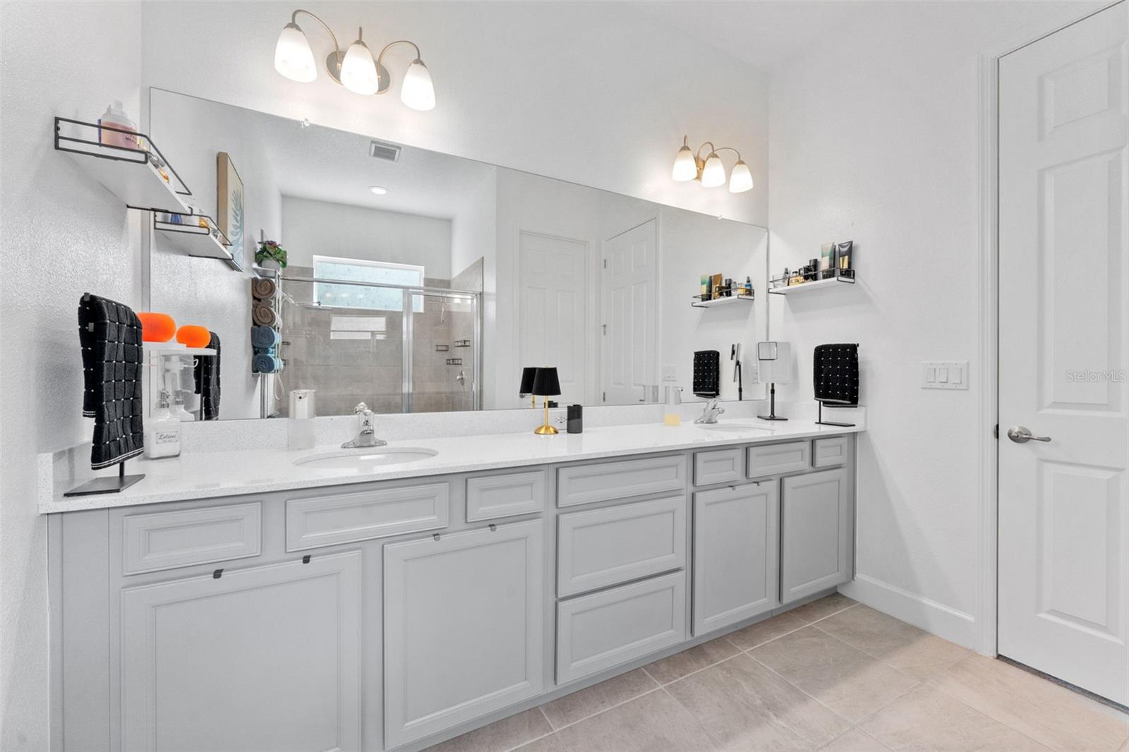 5520 SILVER SUN DR — photo 7