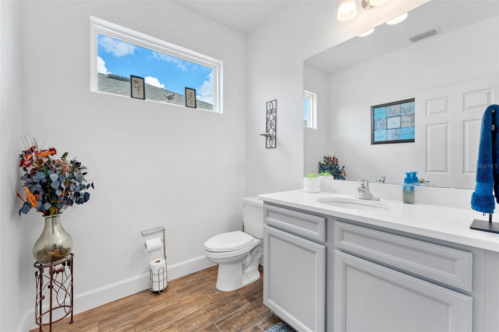 5520 SILVER SUN DR — photo 42