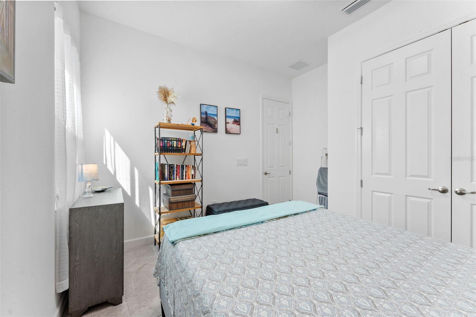 5520 SILVER SUN DR — photo 32