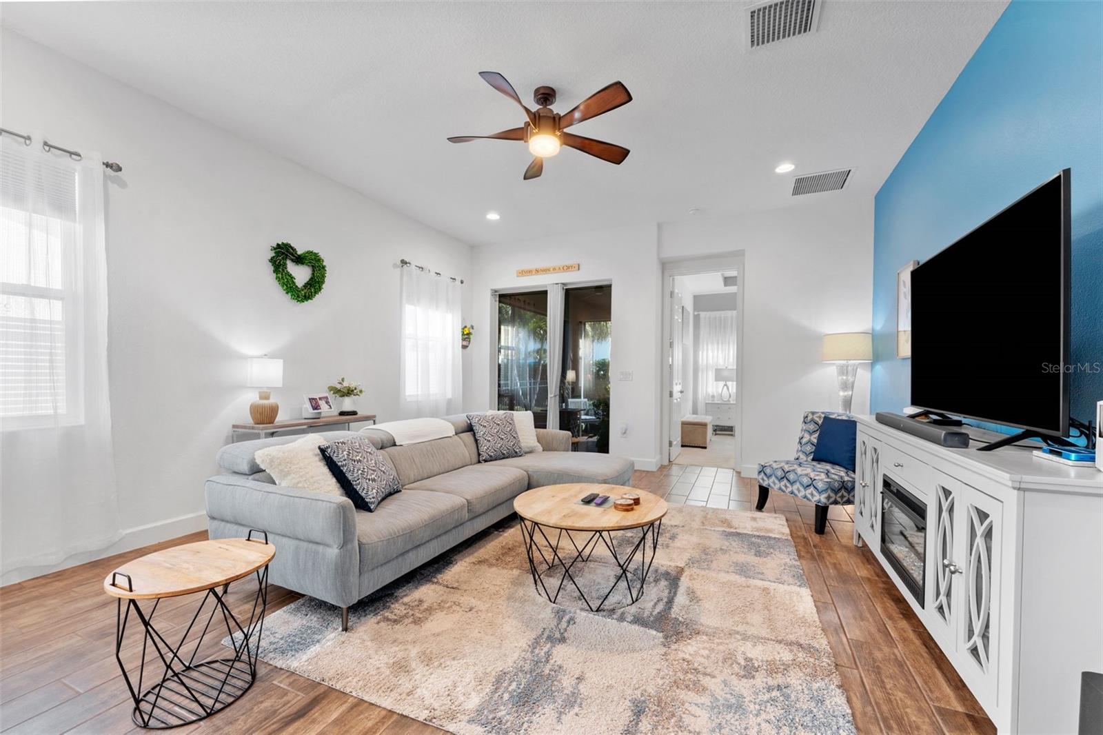 5520 SILVER SUN DR — photo 25