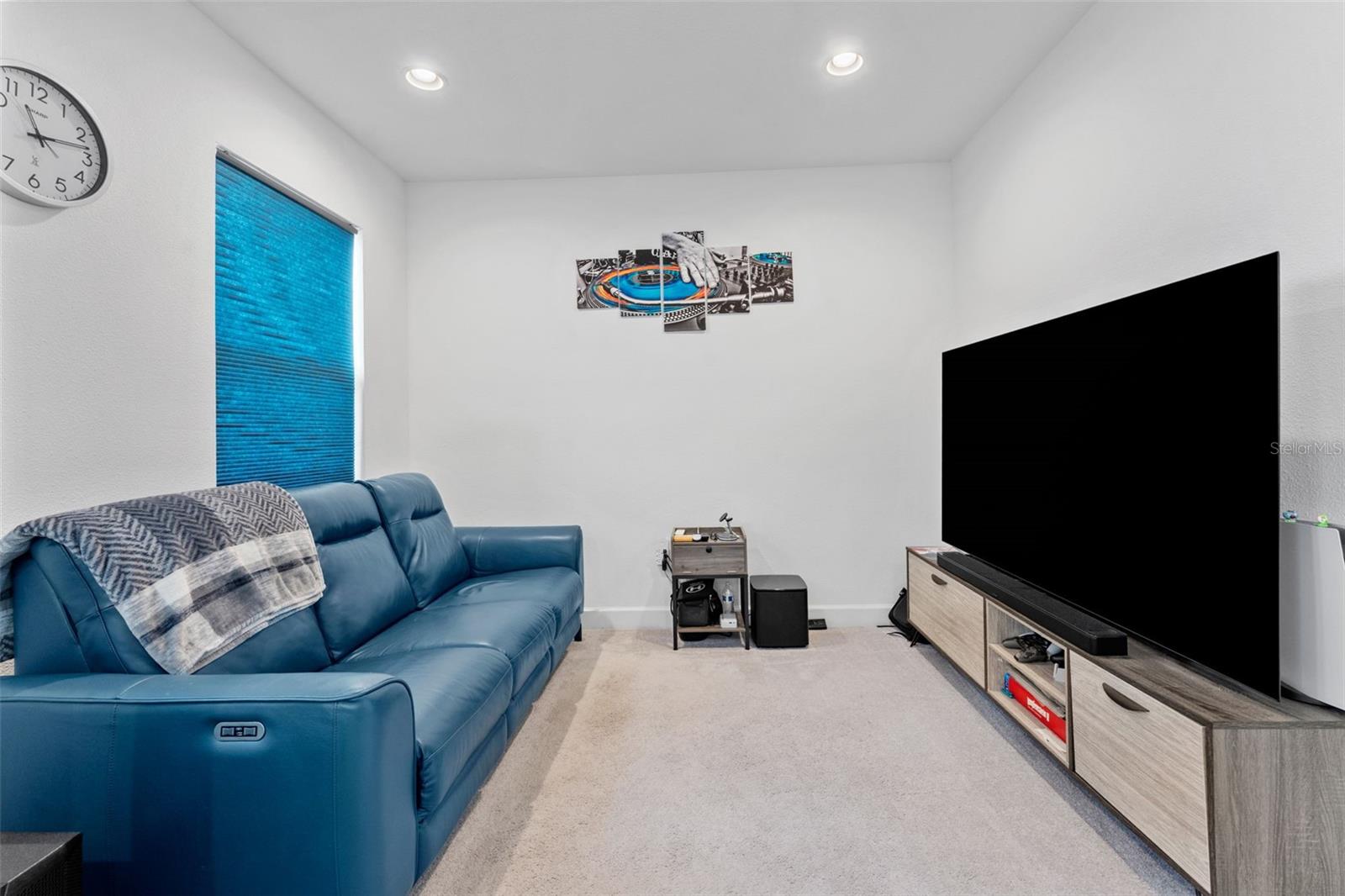 5520 SILVER SUN DR — photo 38