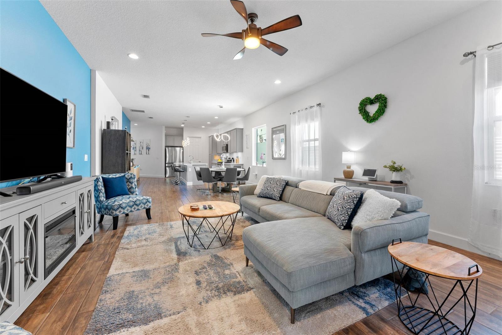 5520 SILVER SUN DR — photo 24