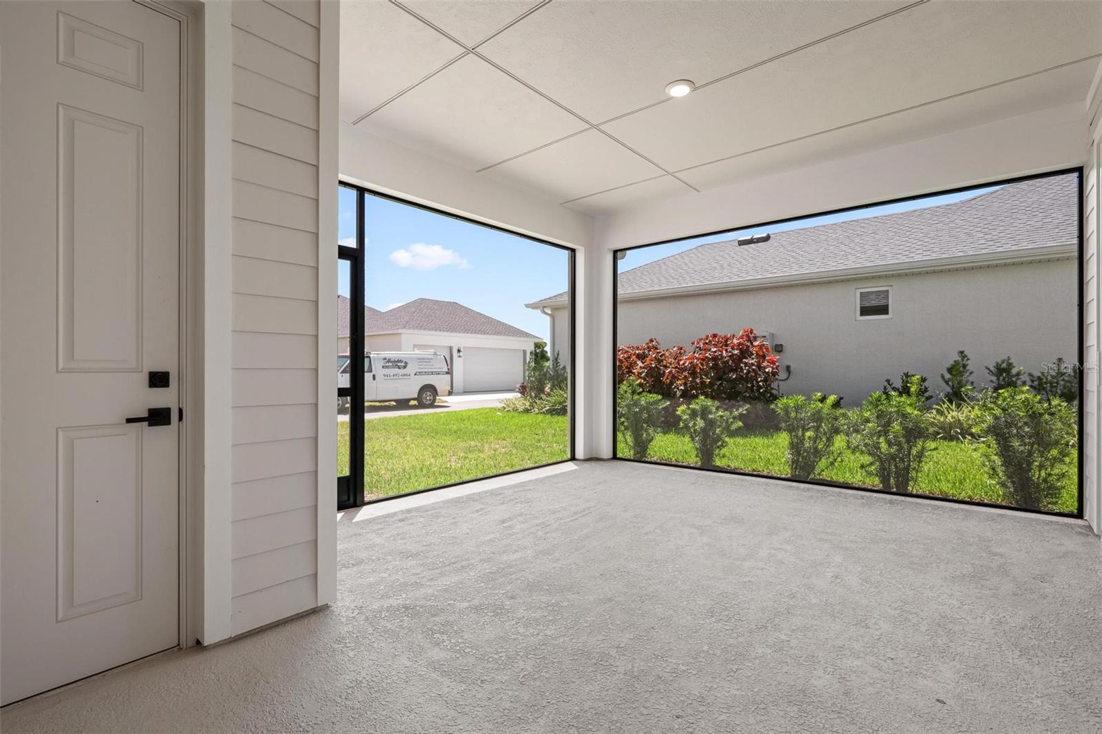 7646 SEAFLOWER PKWY — photo 31