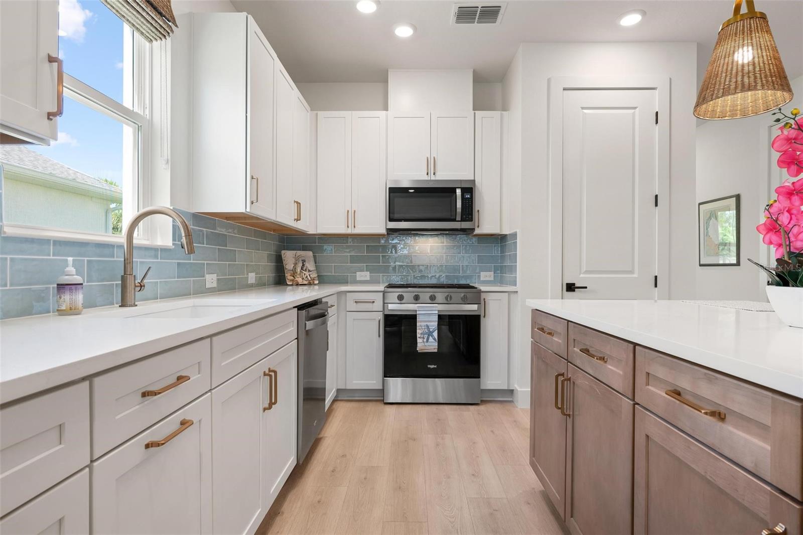 7646 SEAFLOWER PKWY — photo 12