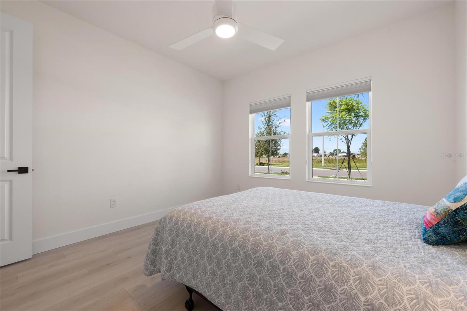 7646 SEAFLOWER PKWY — photo 26