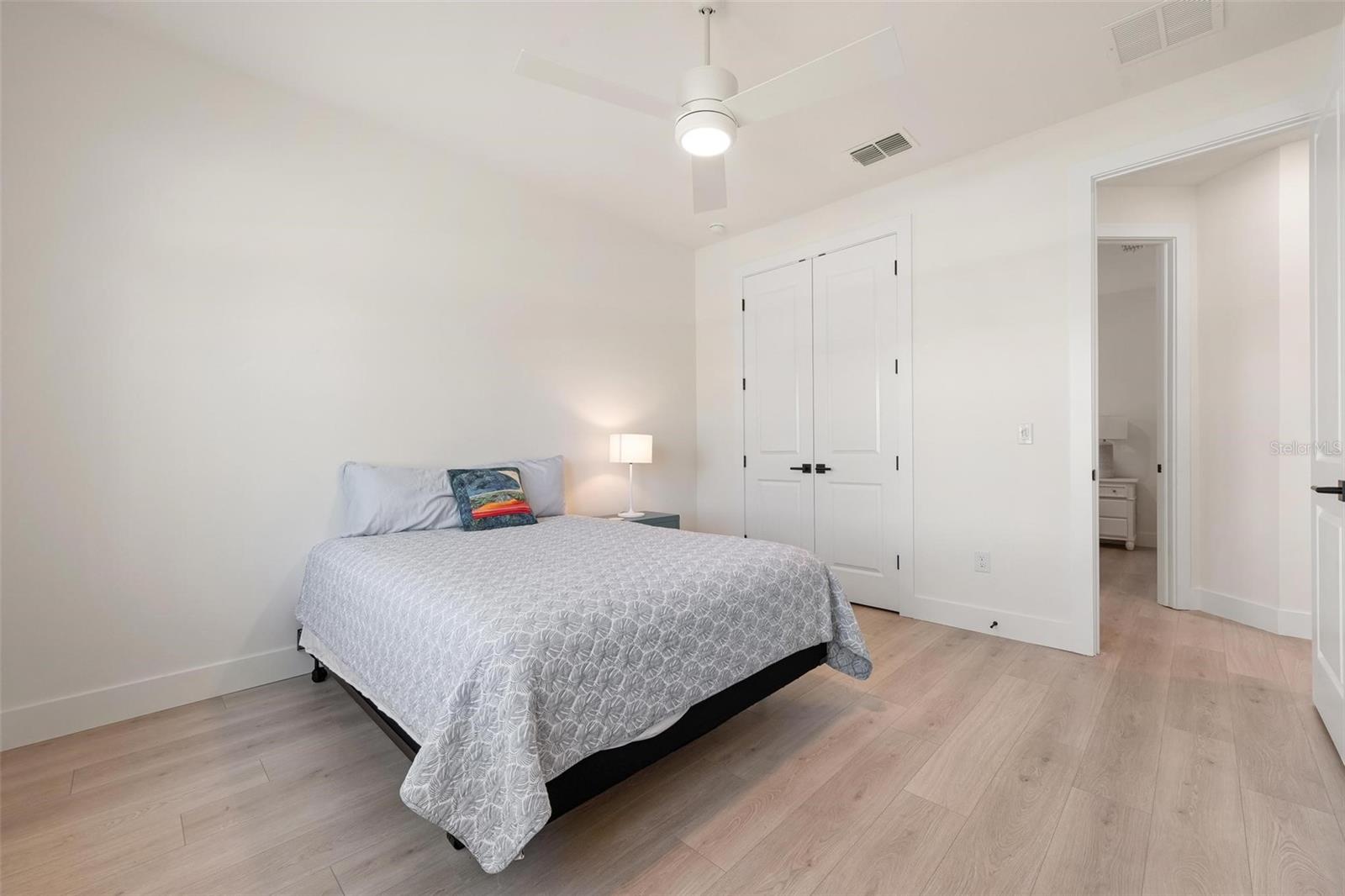 7646 SEAFLOWER PKWY — photo 25