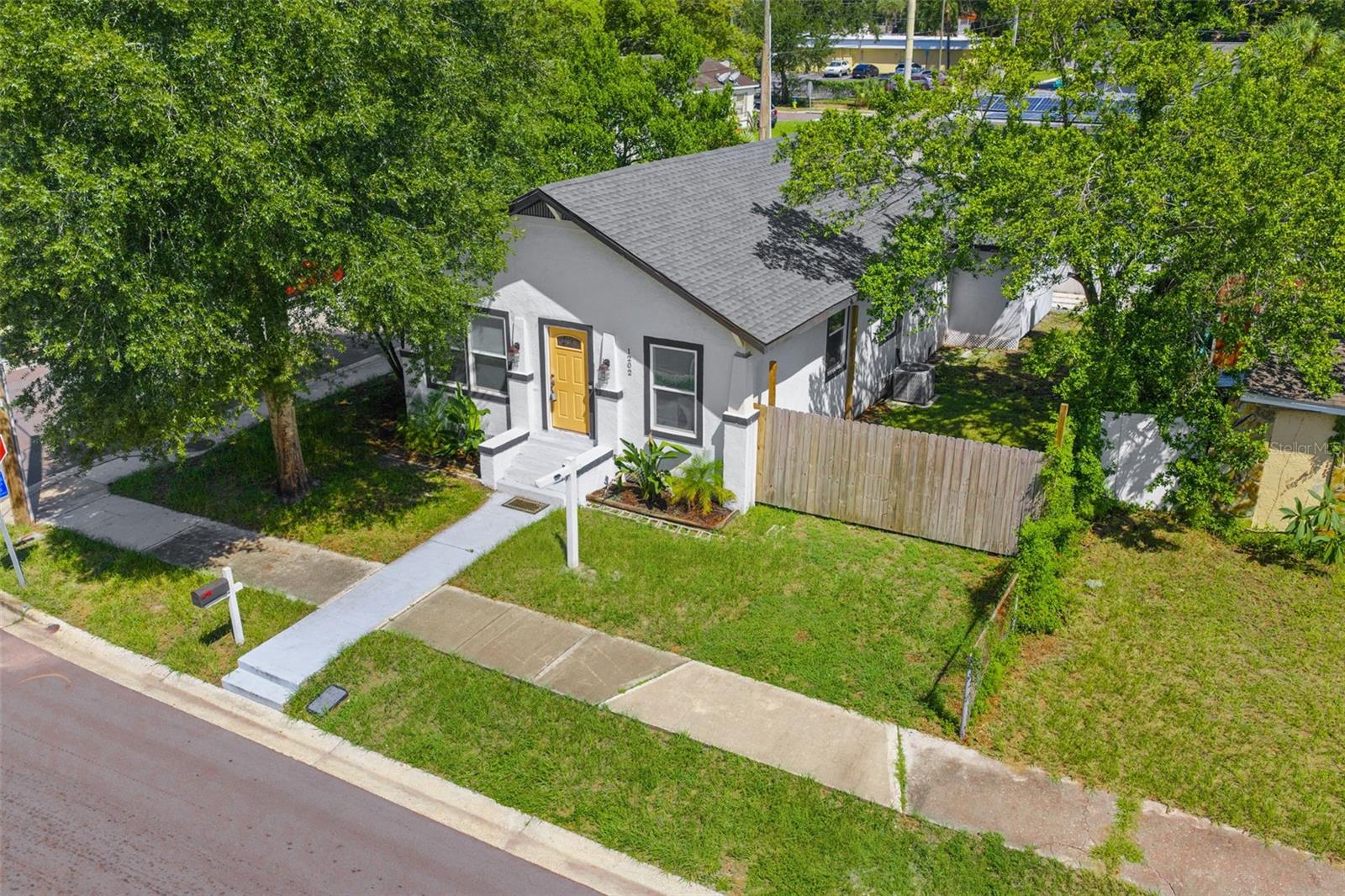 1202 E 32ND AVE — photo 30