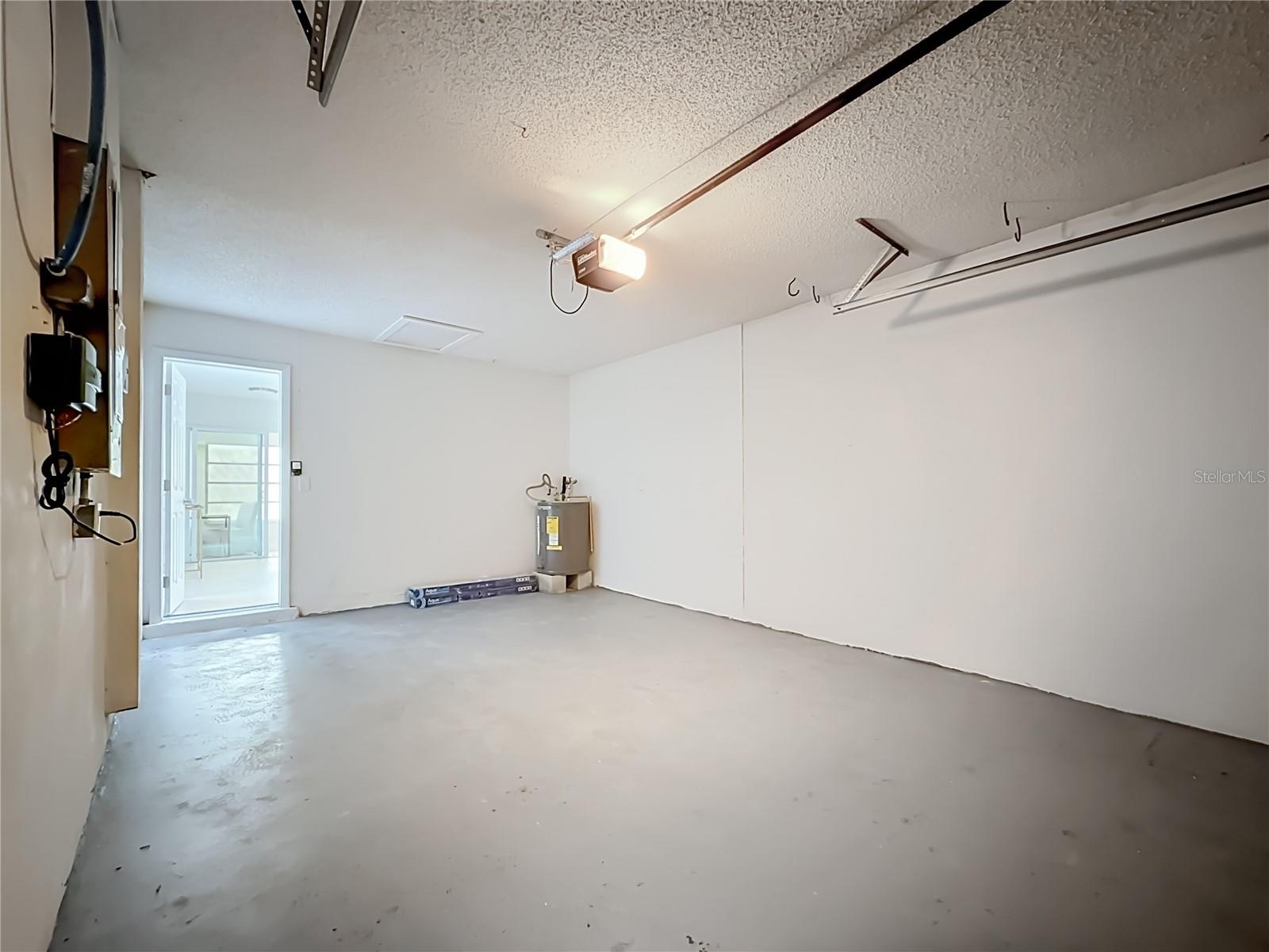 2950 CURLING CT — photo 21