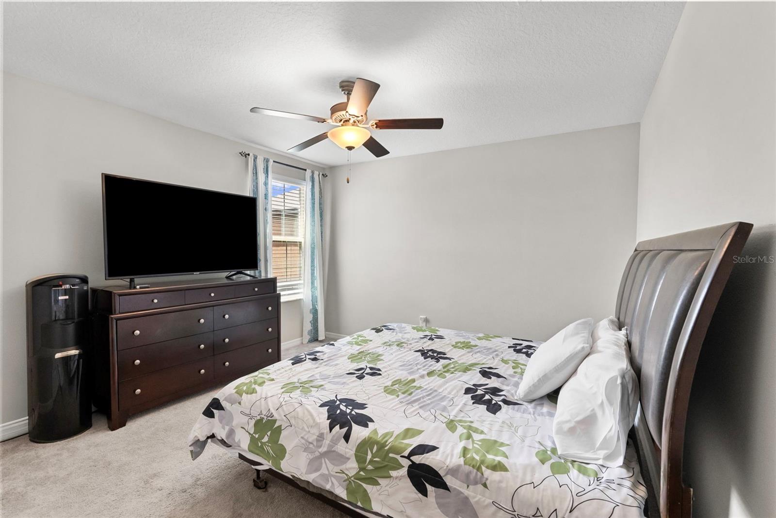 407 ROYAL EMPRESS DR — photo 35