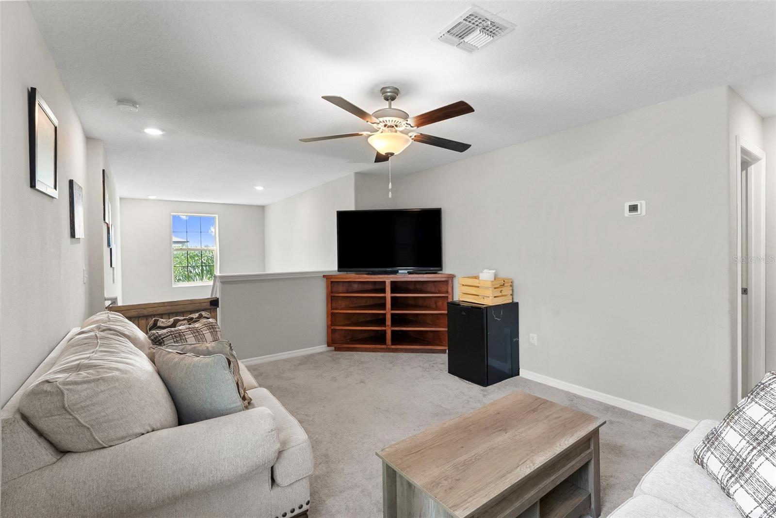 407 ROYAL EMPRESS DR — photo 33