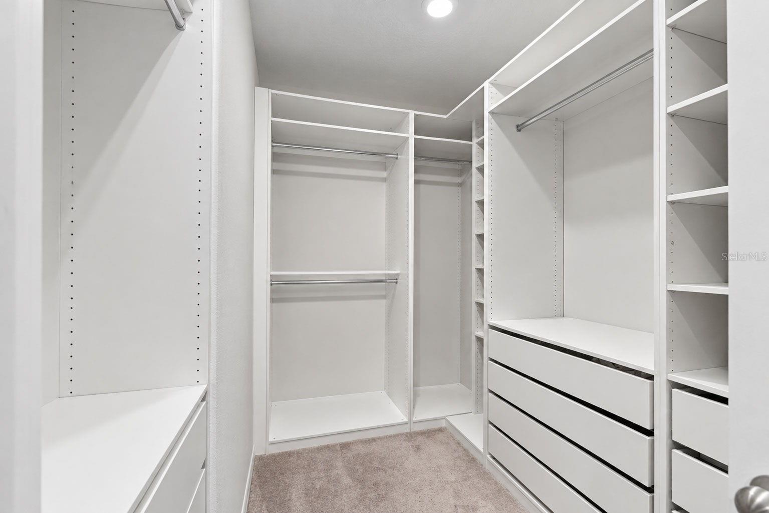 407 ROYAL EMPRESS DR — photo 30