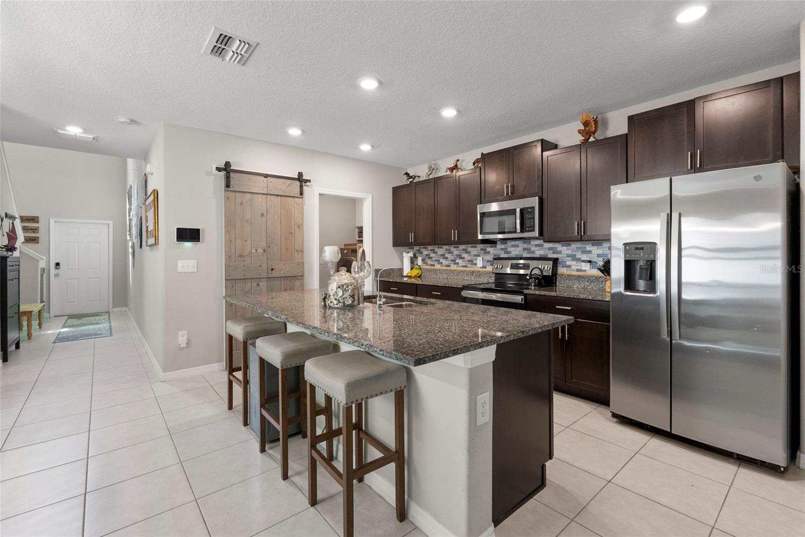 407 ROYAL EMPRESS DR — photo 14