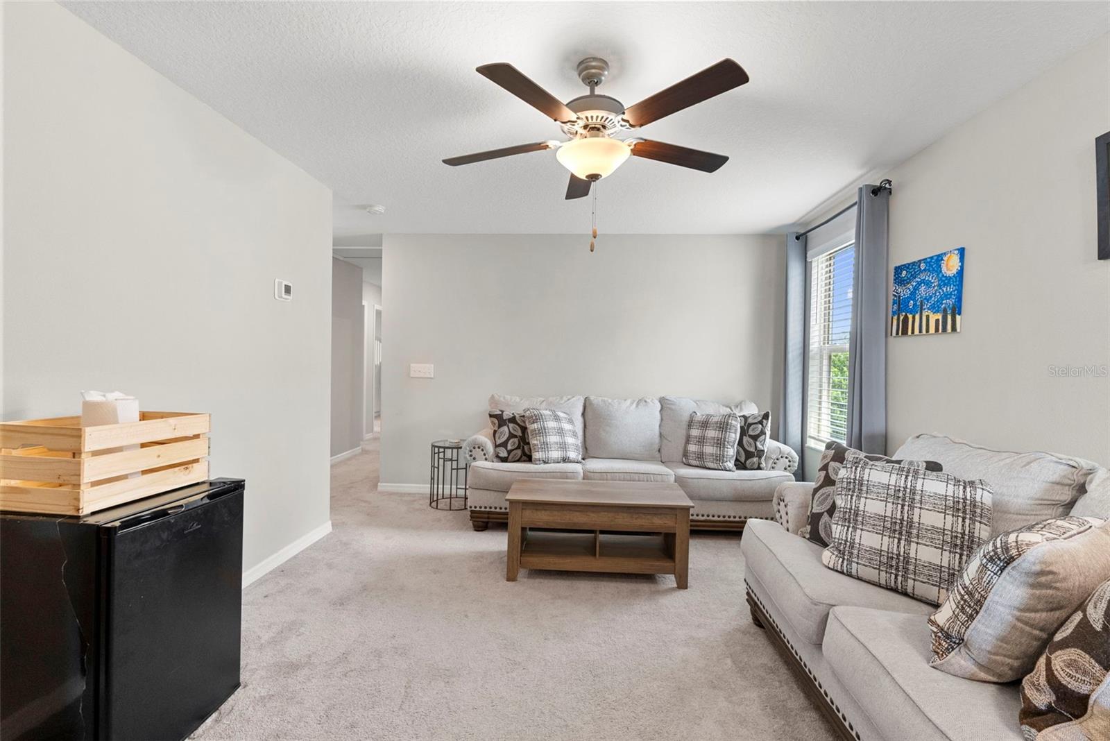407 ROYAL EMPRESS DR — photo 31