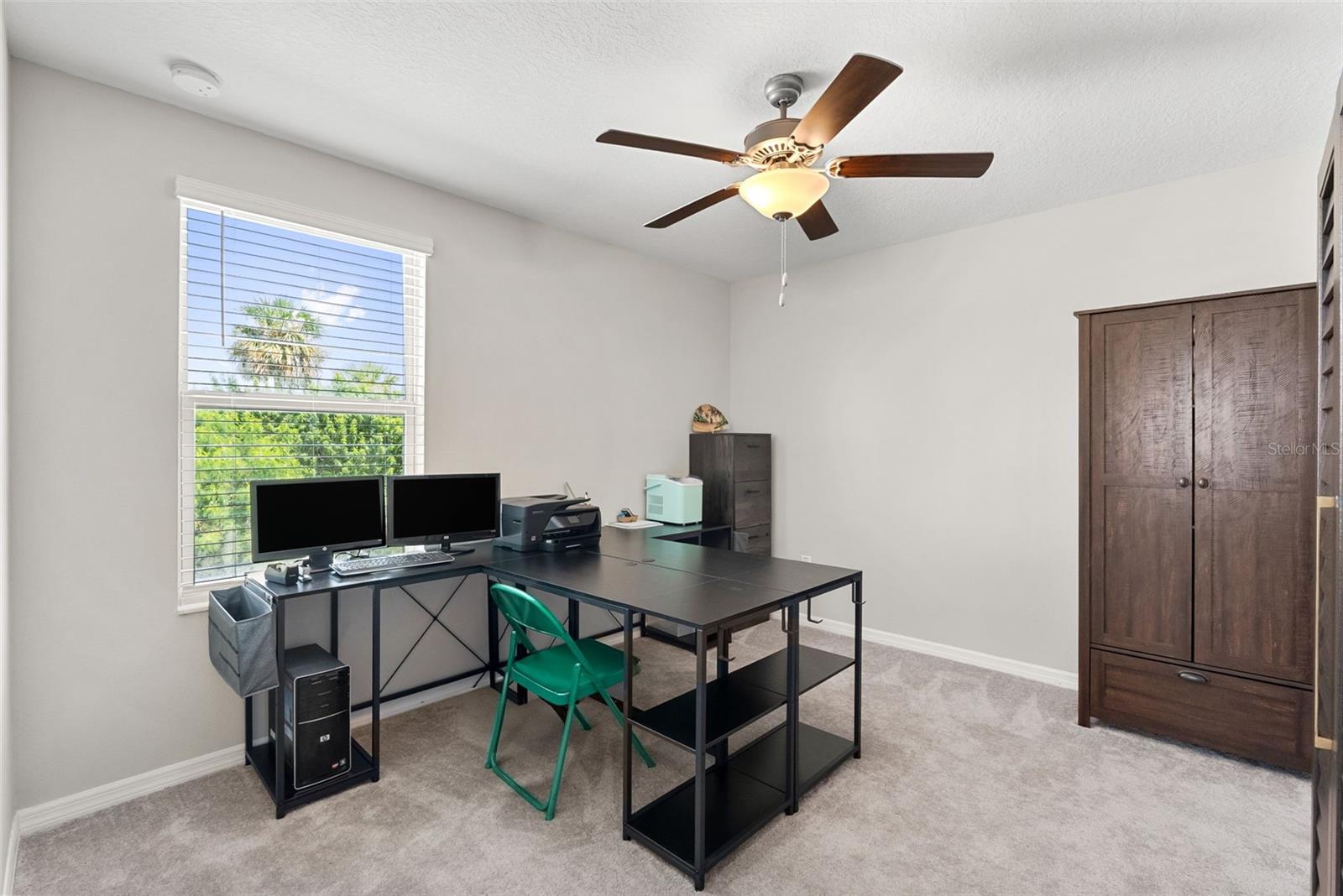 407 ROYAL EMPRESS DR — photo 45