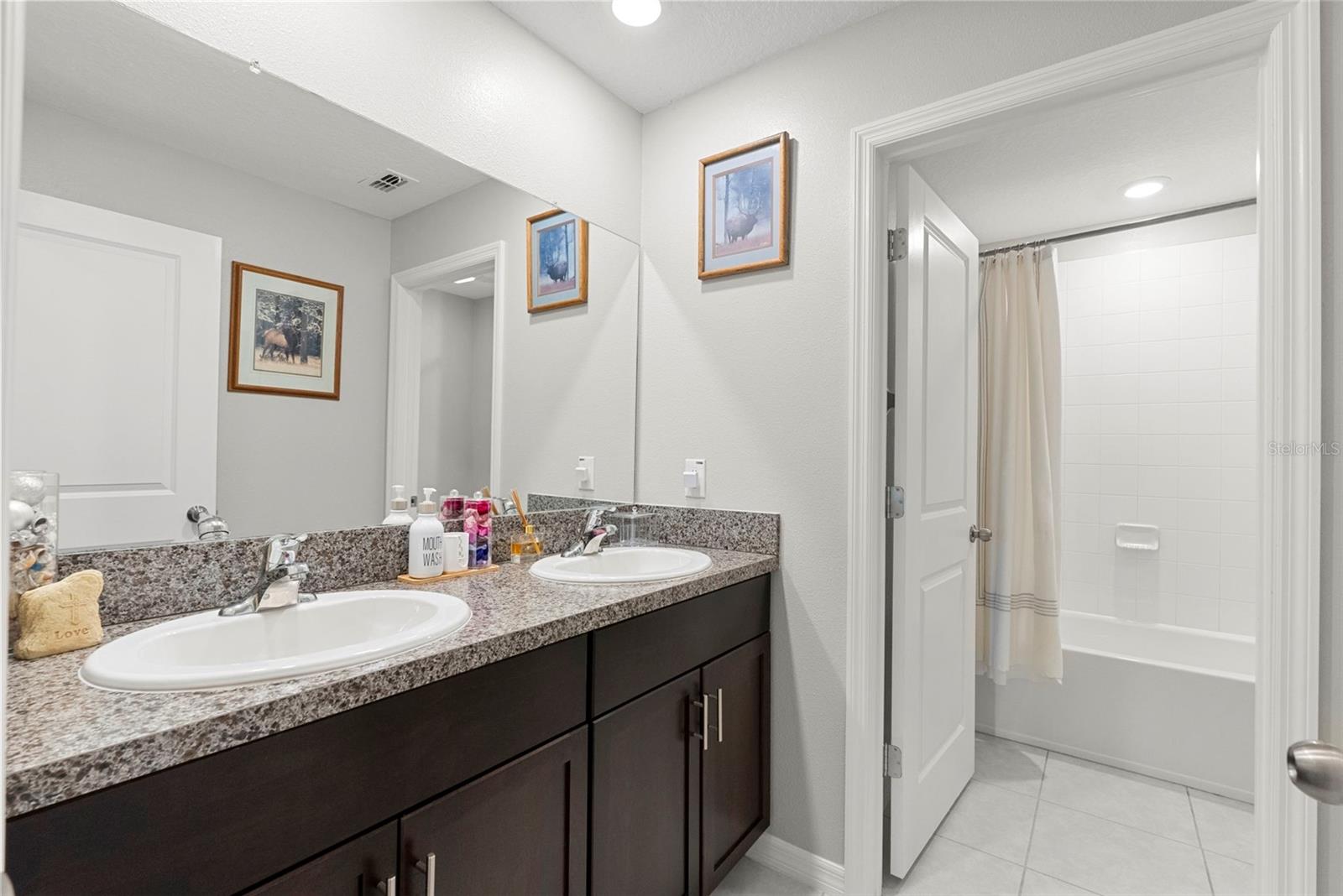 407 ROYAL EMPRESS DR — photo 39
