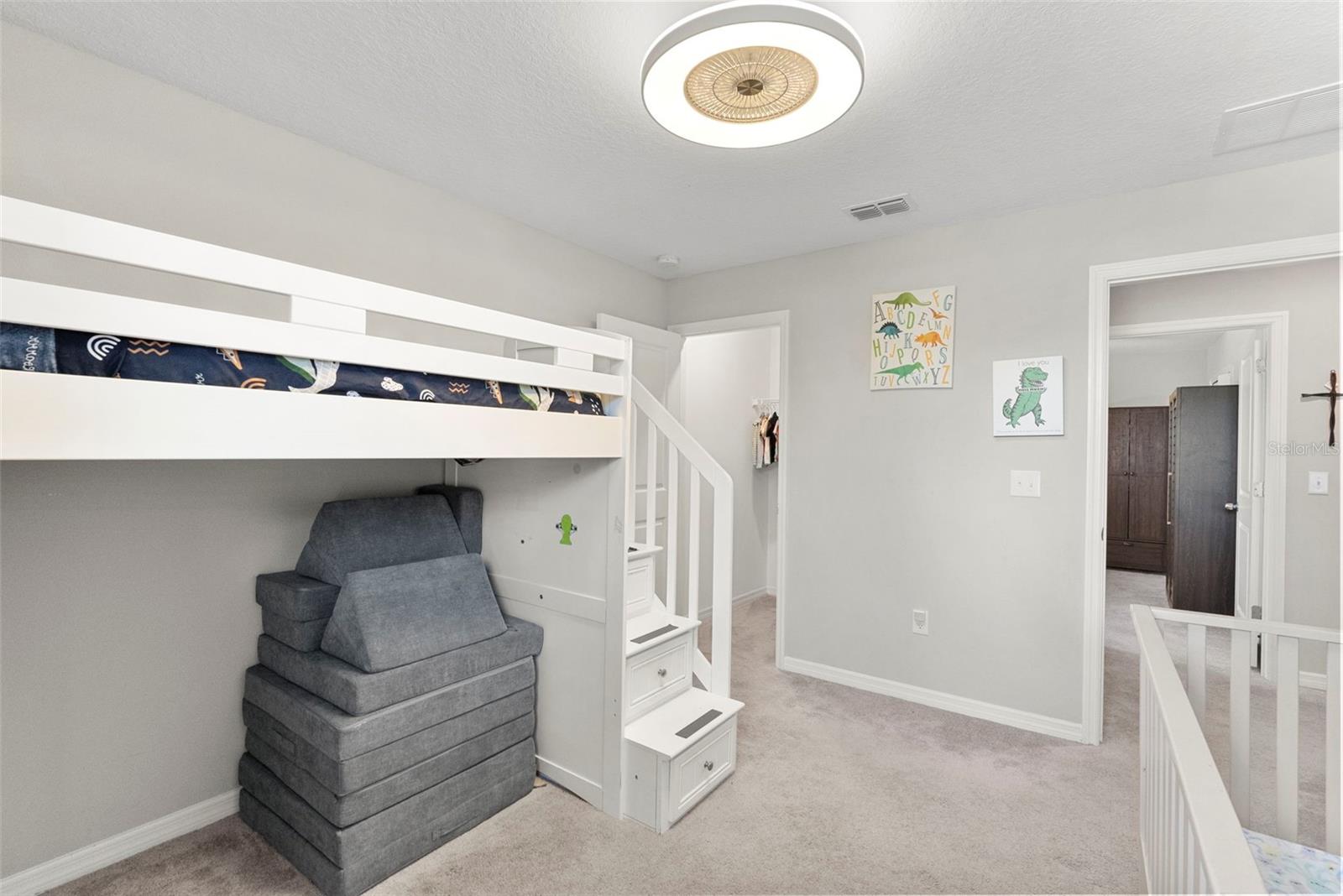 407 ROYAL EMPRESS DR — photo 37