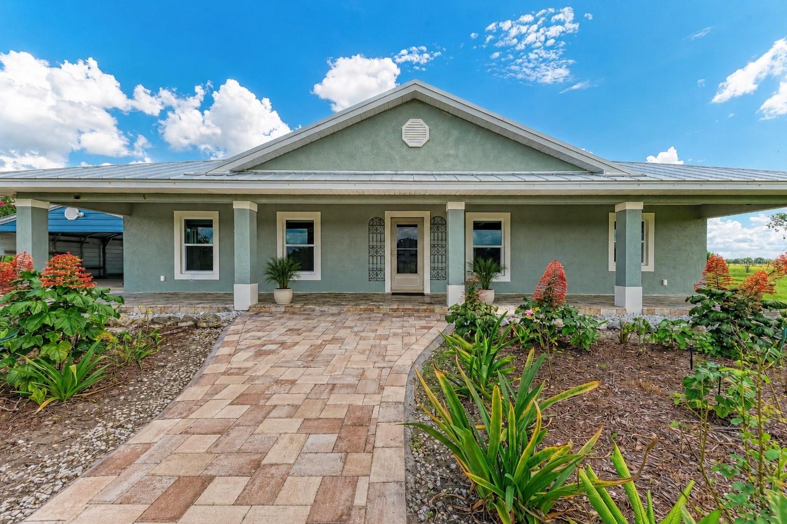 7635 WAUCHULA RD — photo 2