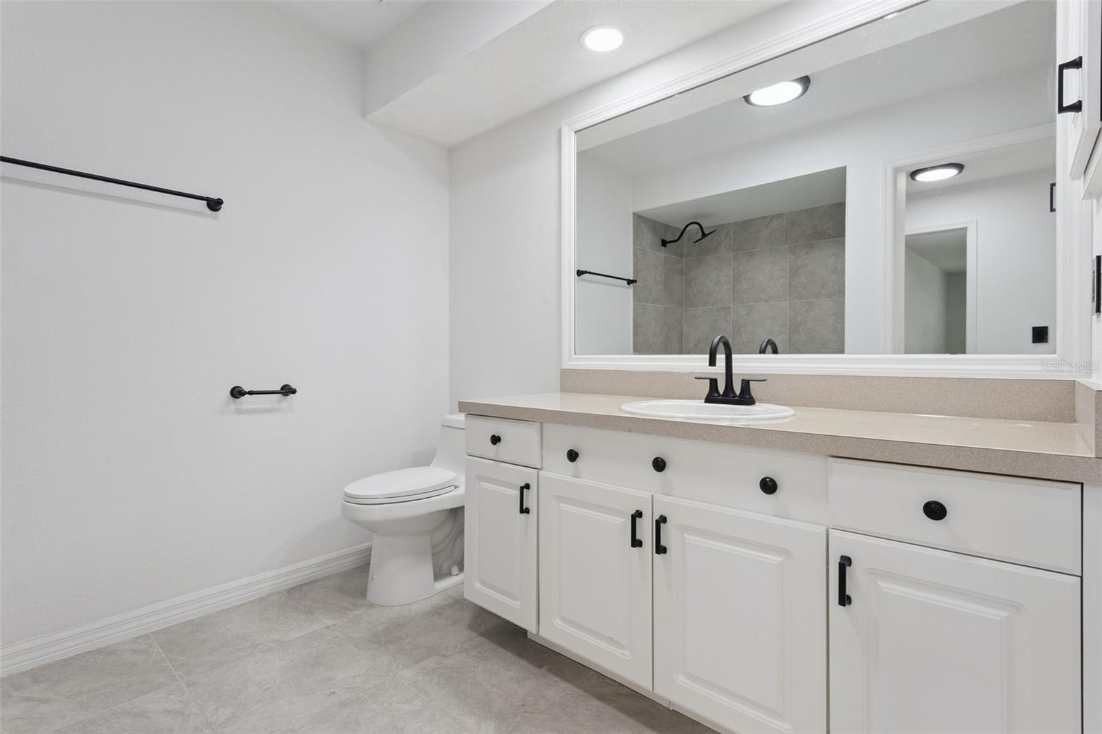 6302 SILVER OAKS DR — photo 20