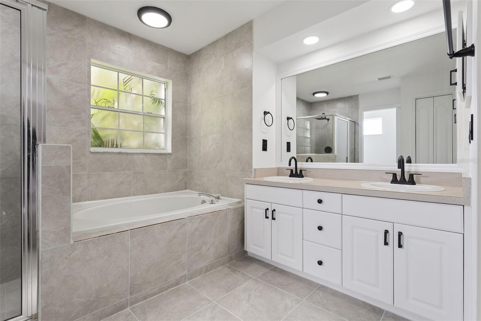 6302 SILVER OAKS DR — photo 19