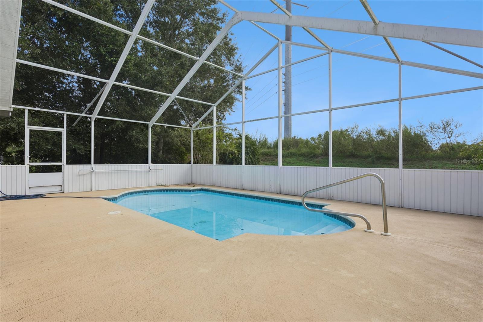 6302 SILVER OAKS DR — photo 24