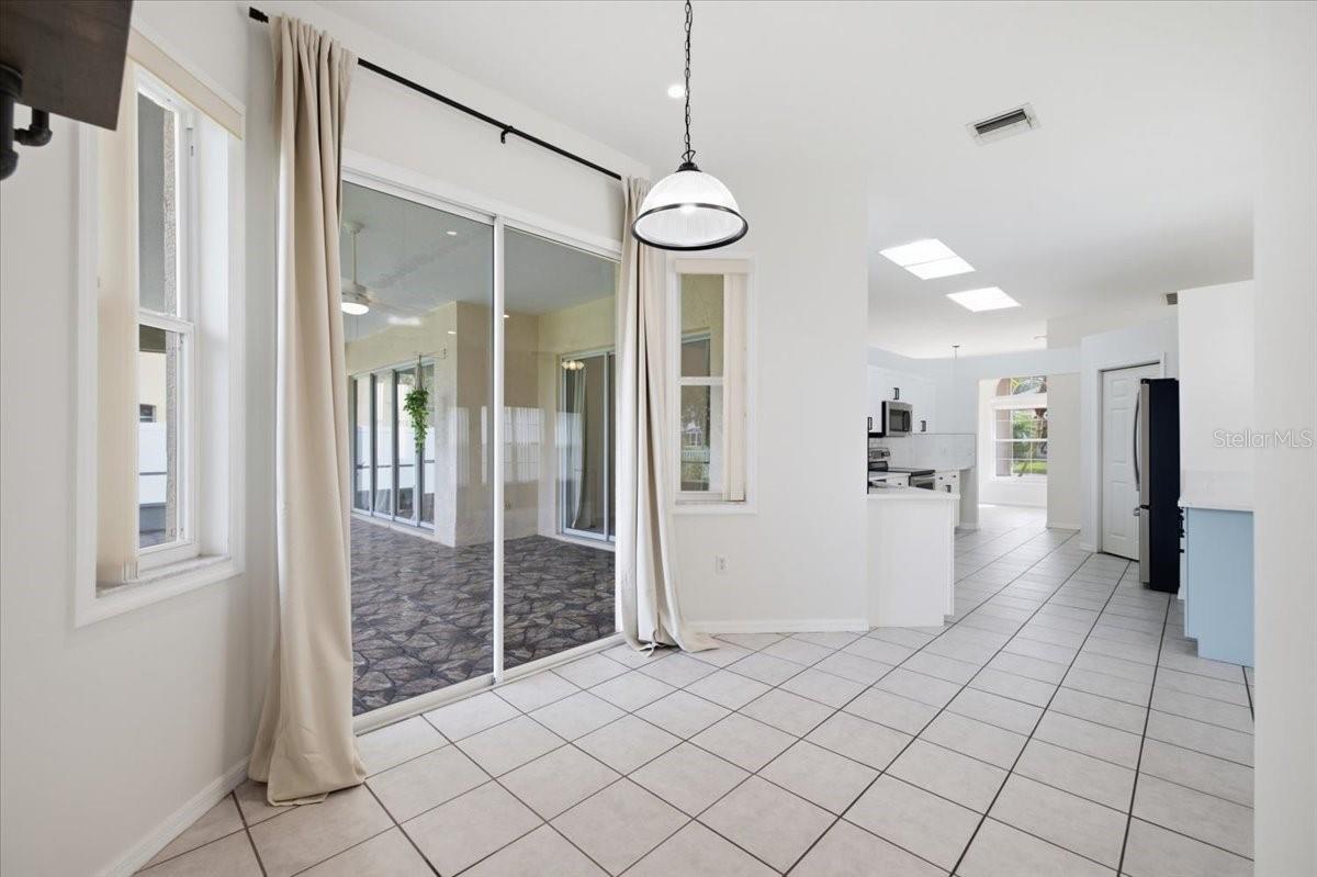 6223 ROCK CREEK CIR — photo 34