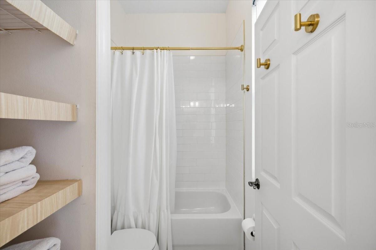 6223 ROCK CREEK CIR — photo 18