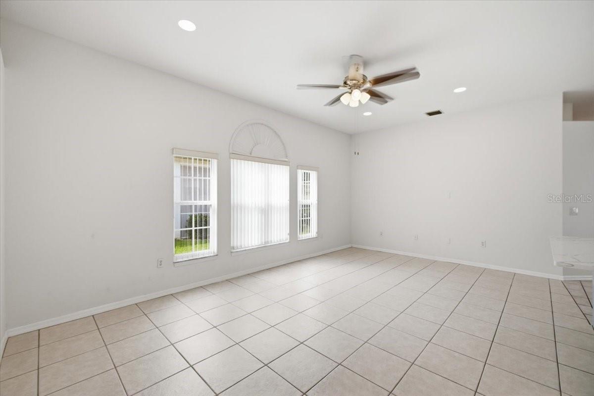 6223 ROCK CREEK CIR — photo 32