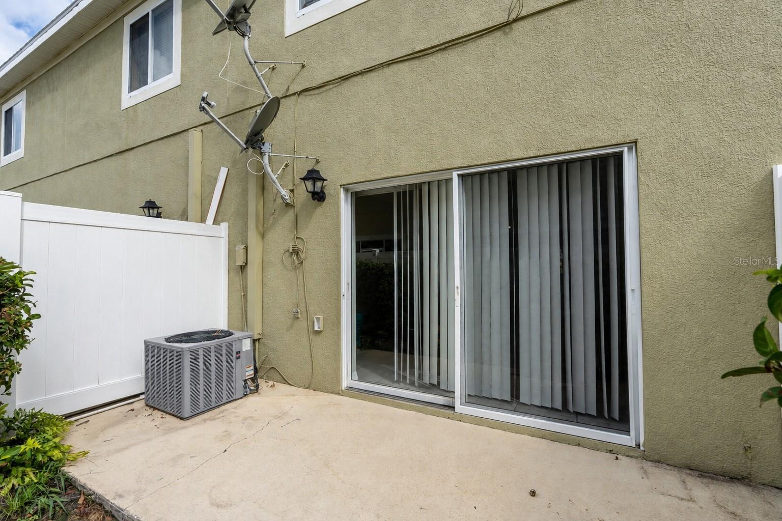 8543 TRAIL WIND DR — photo 21