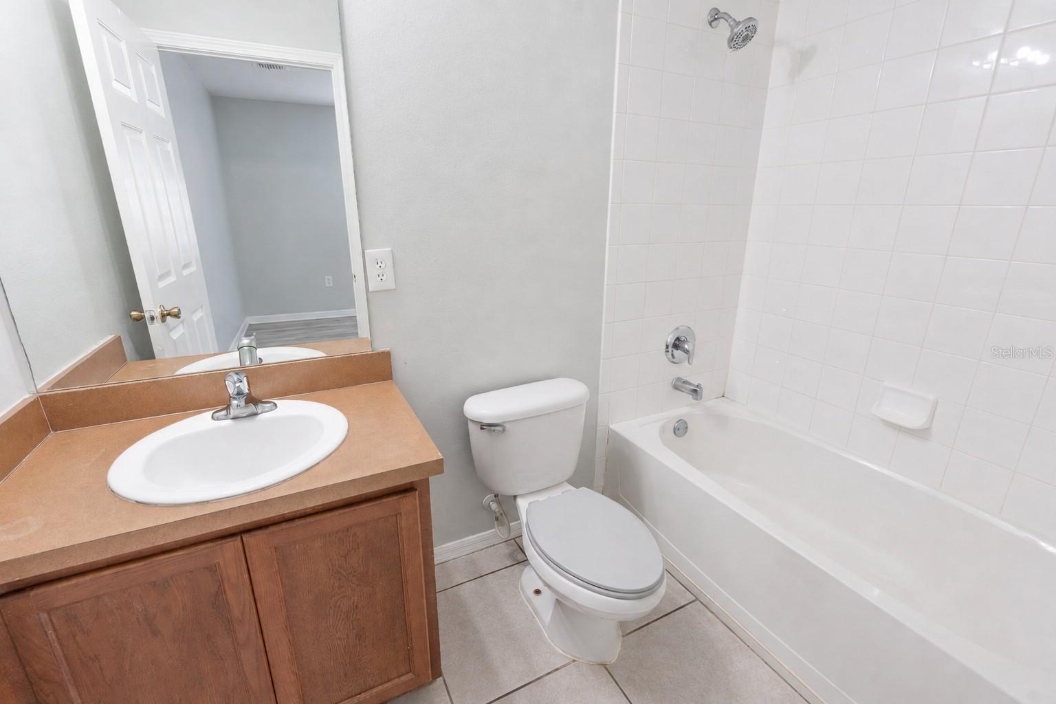8543 TRAIL WIND DR — photo 19