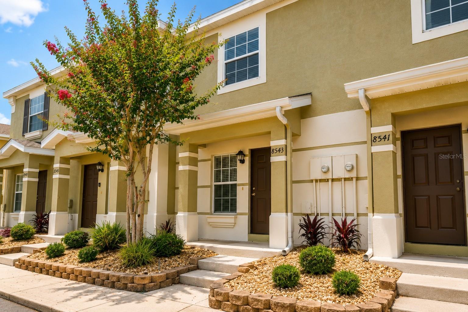 8543 TRAIL WIND DR — photo 3