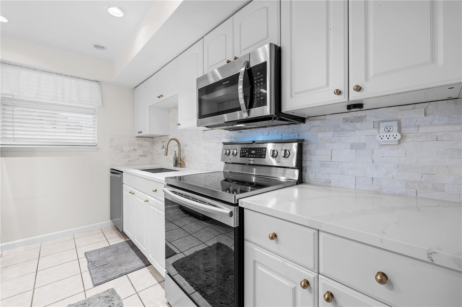 782 VILLAGE LAKE TER N #103 — photo 15