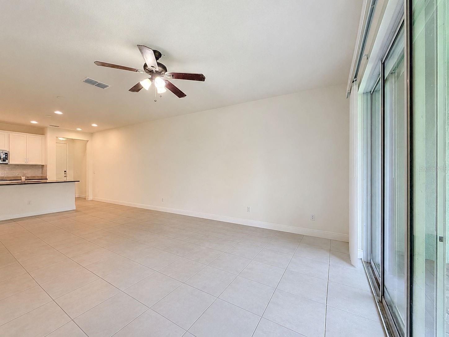 2404 ARCH AVE — photo 21