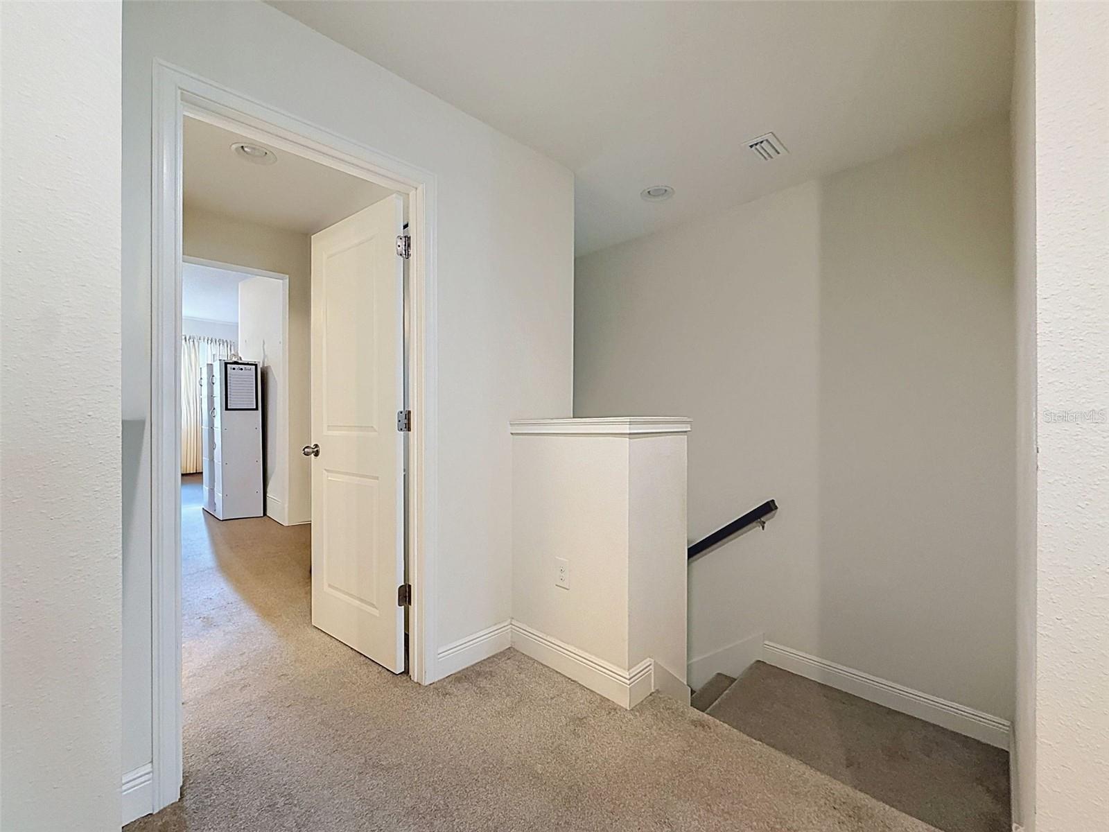 2404 ARCH AVE — photo 28