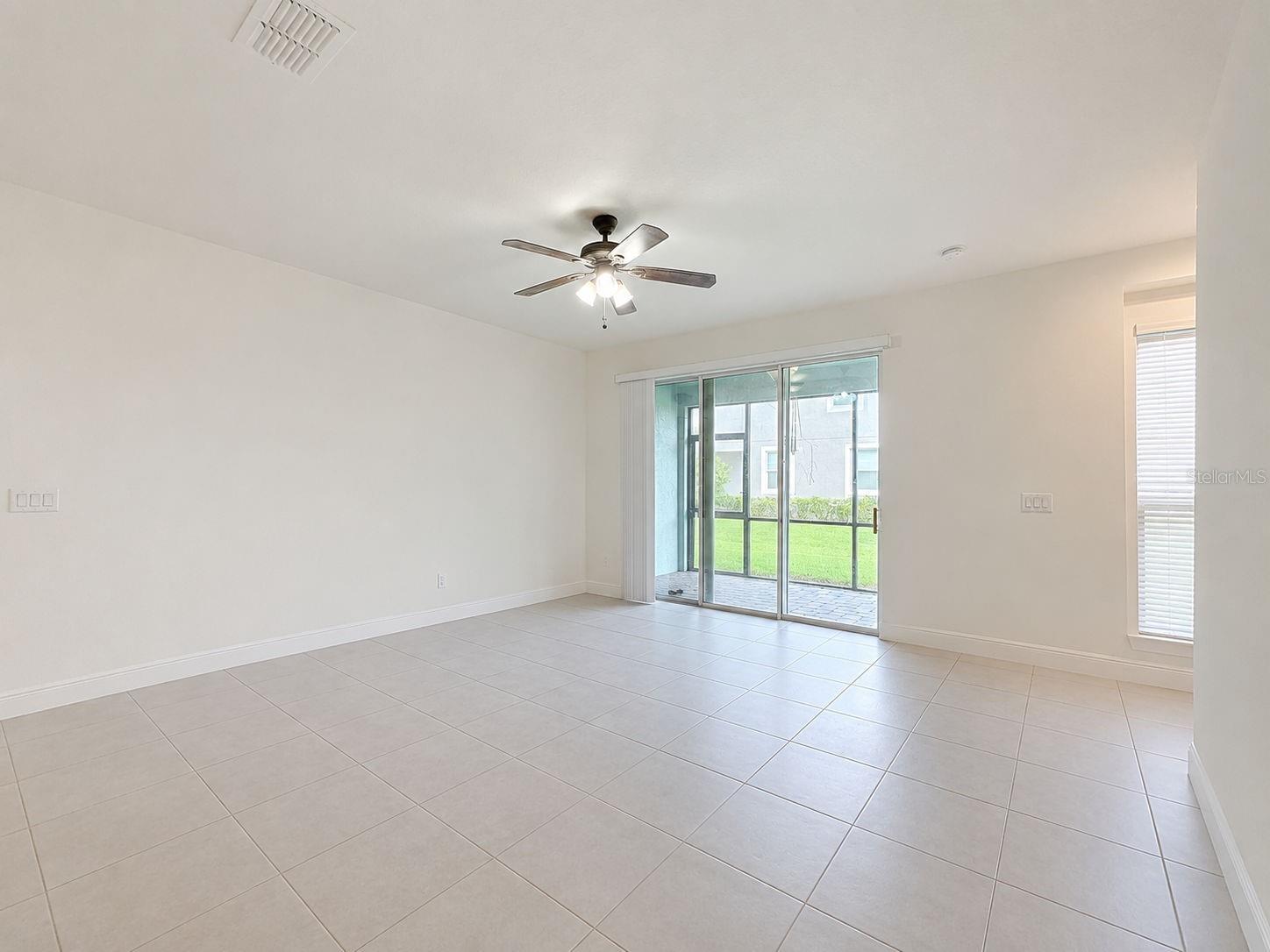 2404 ARCH AVE — photo 22