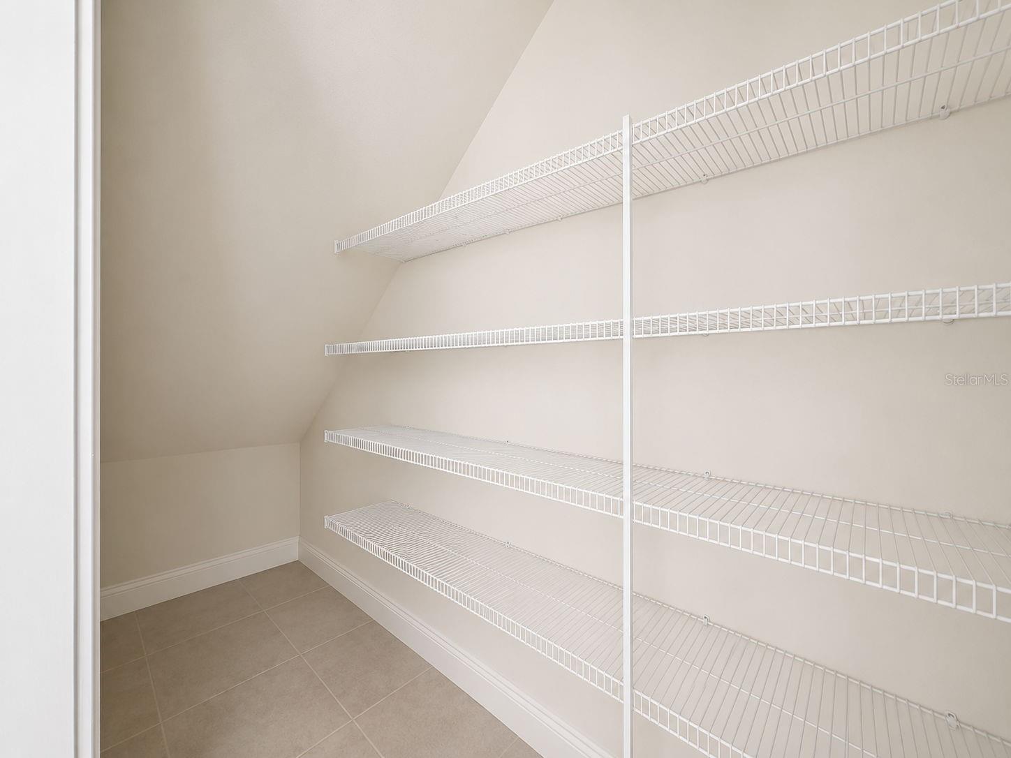 2404 ARCH AVE — photo 14