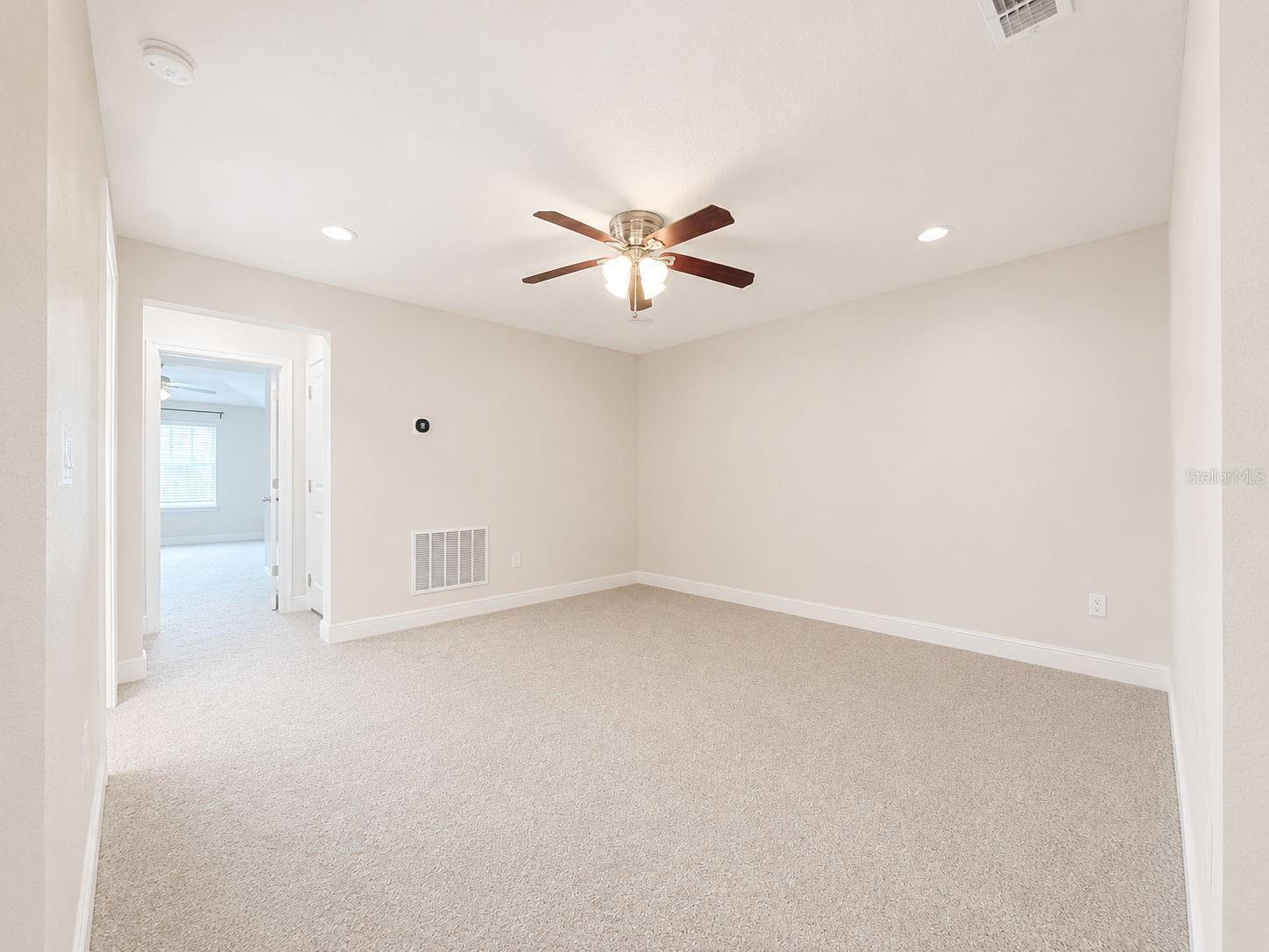 2404 ARCH AVE — photo 30