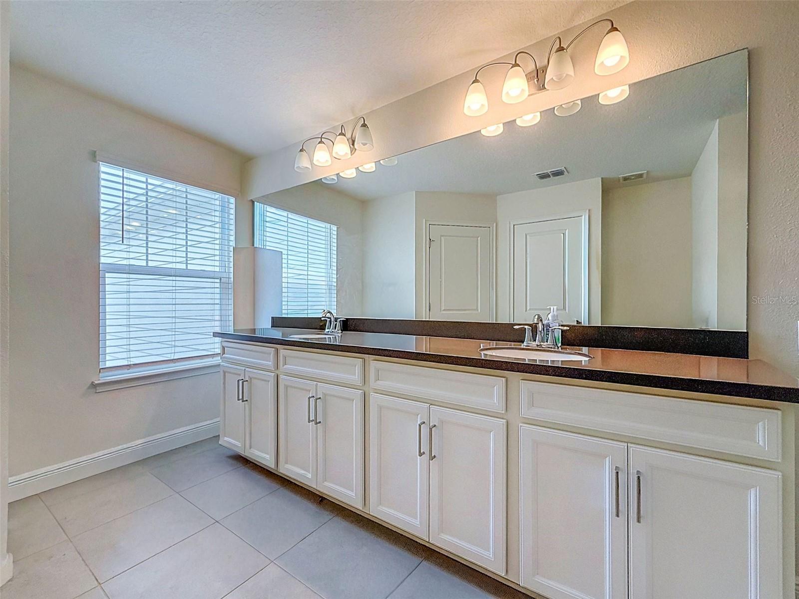 2404 ARCH AVE — photo 42