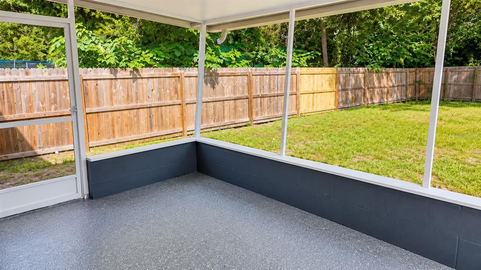 6041 DUBLIN DR — photo 11