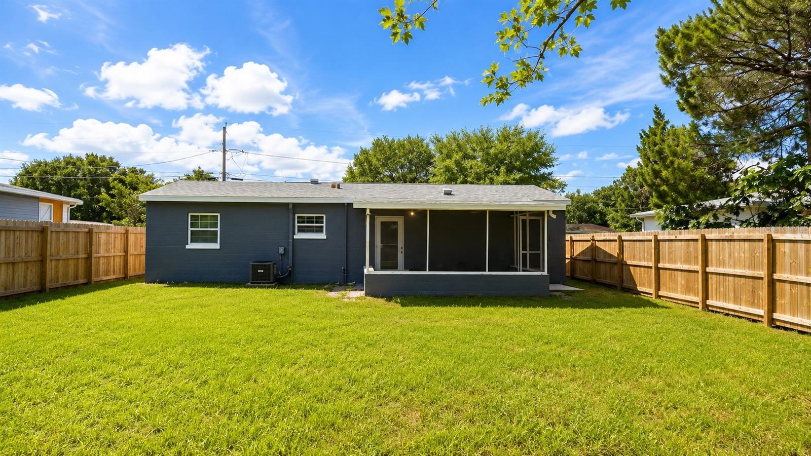 6041 DUBLIN DR — photo 10