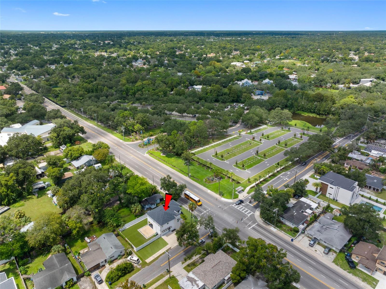 902 W SLIGH AVE — photo 58