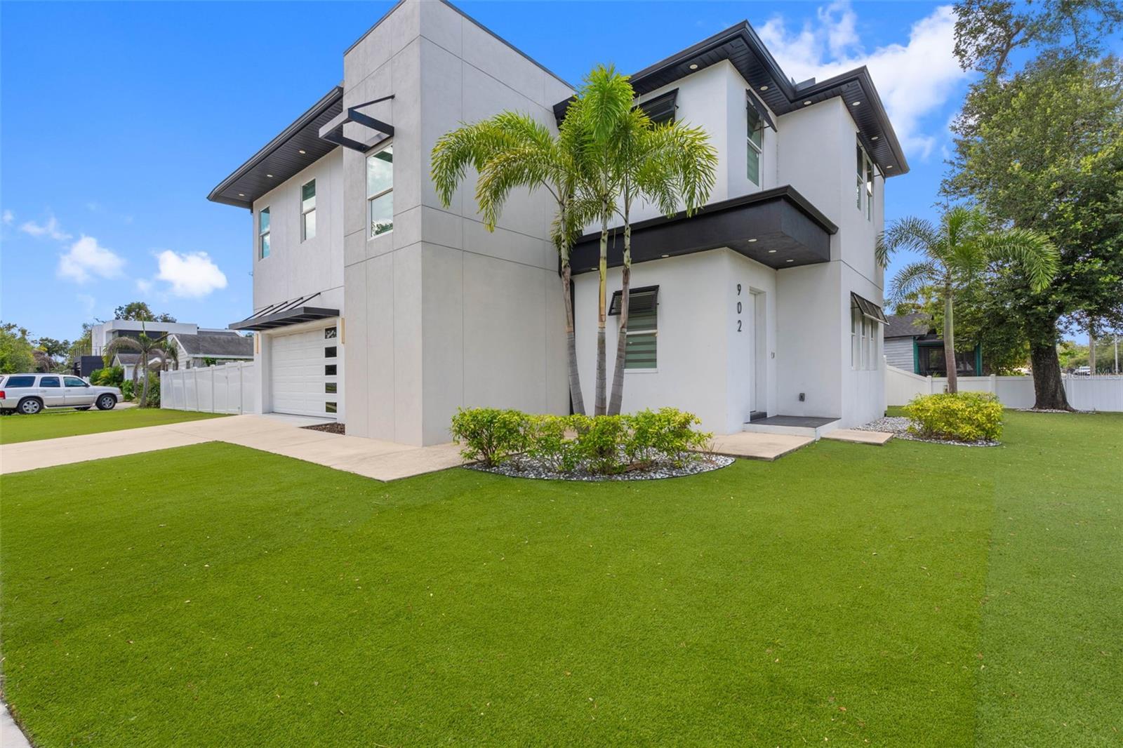 902 W SLIGH AVE — photo 8