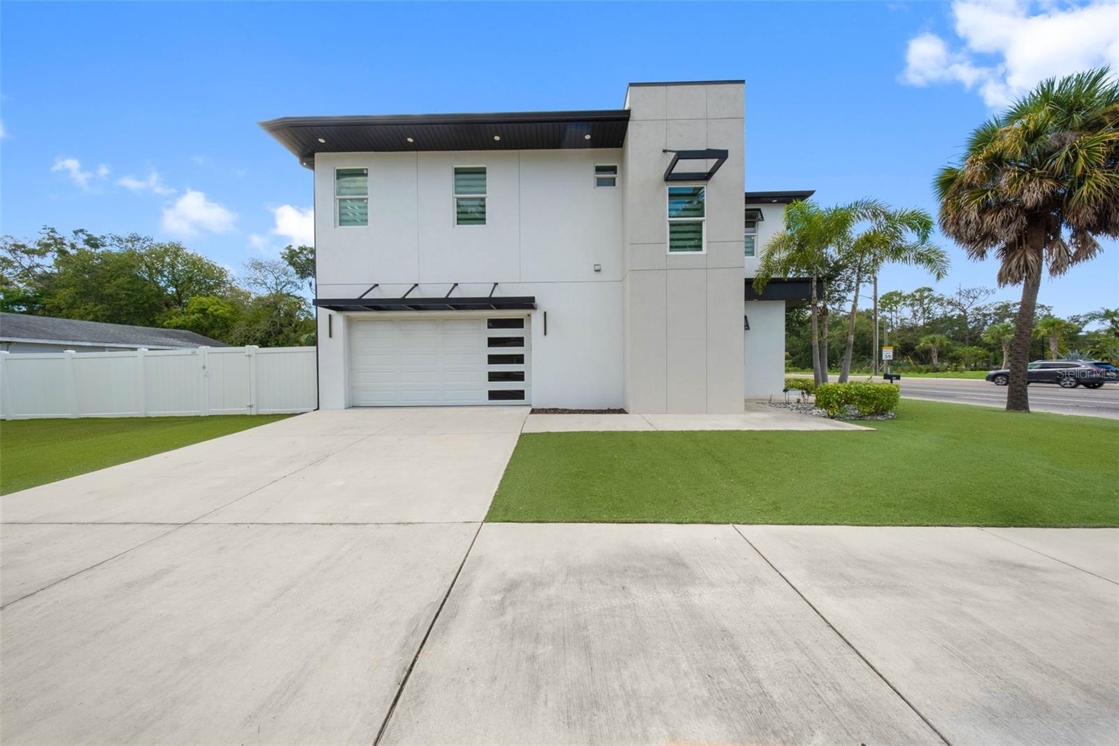 902 W SLIGH AVE — photo 41